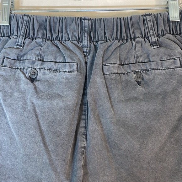 NWT. Old Navy Medium High Rise Denim Shorts. - Picture 11 of 11